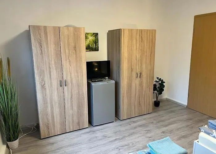 Monteurwohnung In - Schiller - 1ogl Appartement